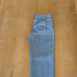 High Waisted Jean - Stretch